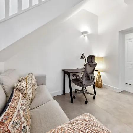 Modern 2 Bed Flat - Near Farringdon & Old Street Station - Central London